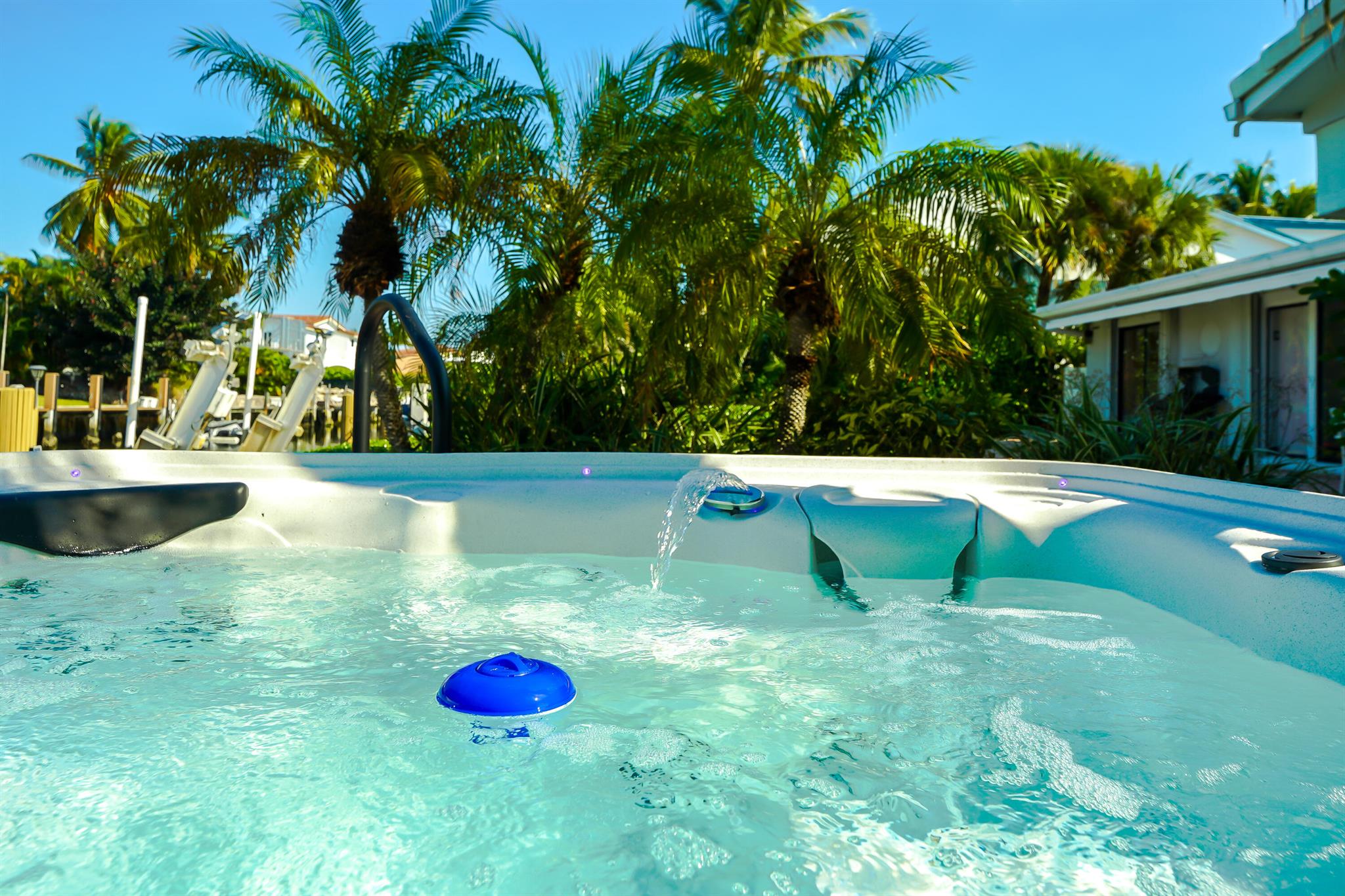 CORAL KEY VILLAS 5TH SEC - Residential Lease