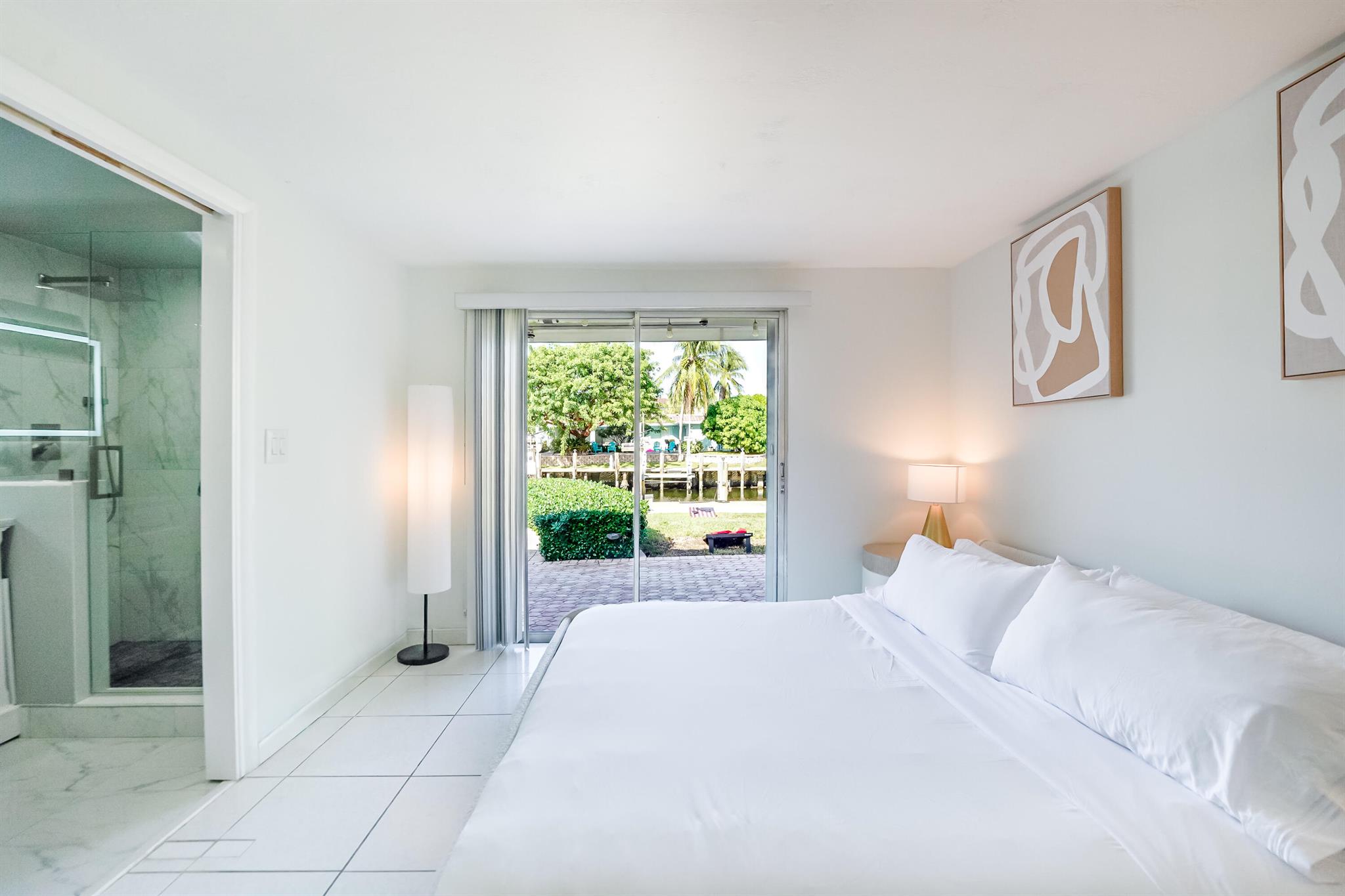 CORAL KEY VILLAS 5TH SEC - Residential Lease