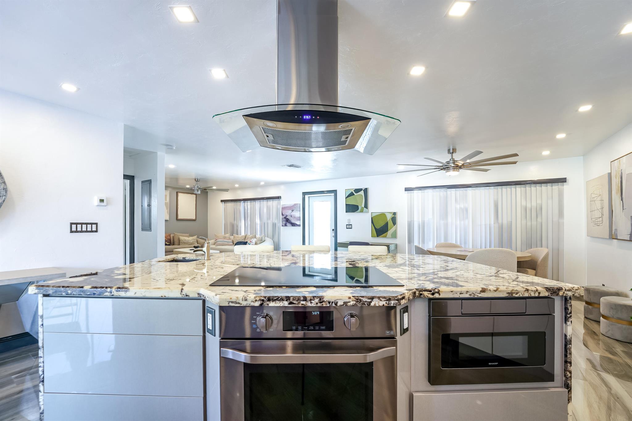 CORAL KEY VILLAS 5TH SEC - Residential Lease