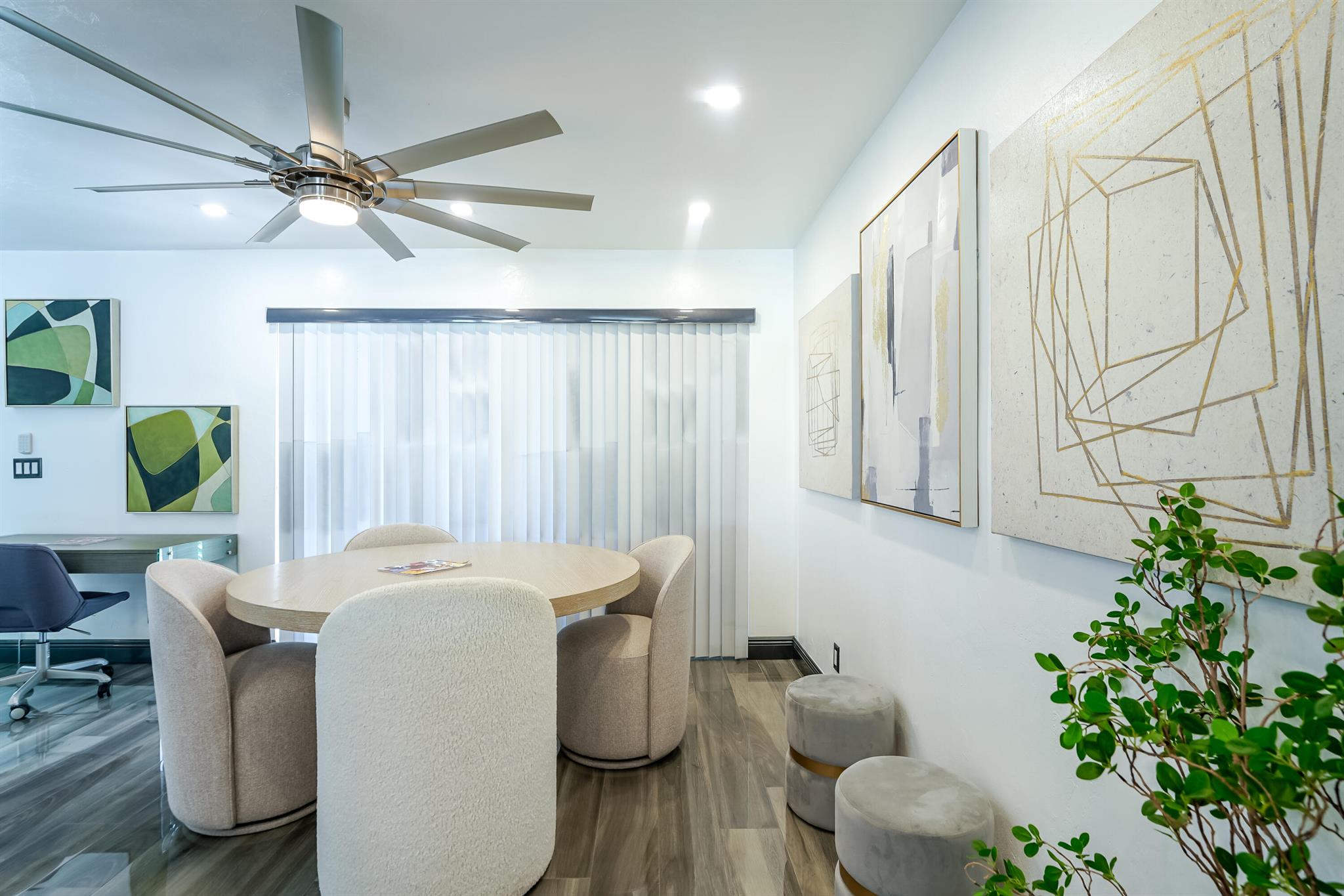 CORAL KEY VILLAS 5TH SEC - Residential Lease