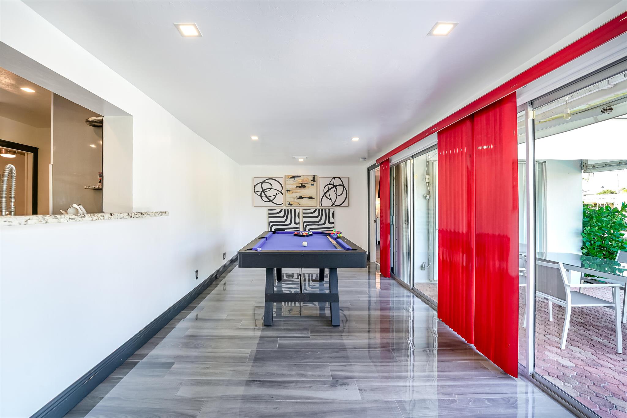 CORAL KEY VILLAS 5TH SEC - Residential Lease