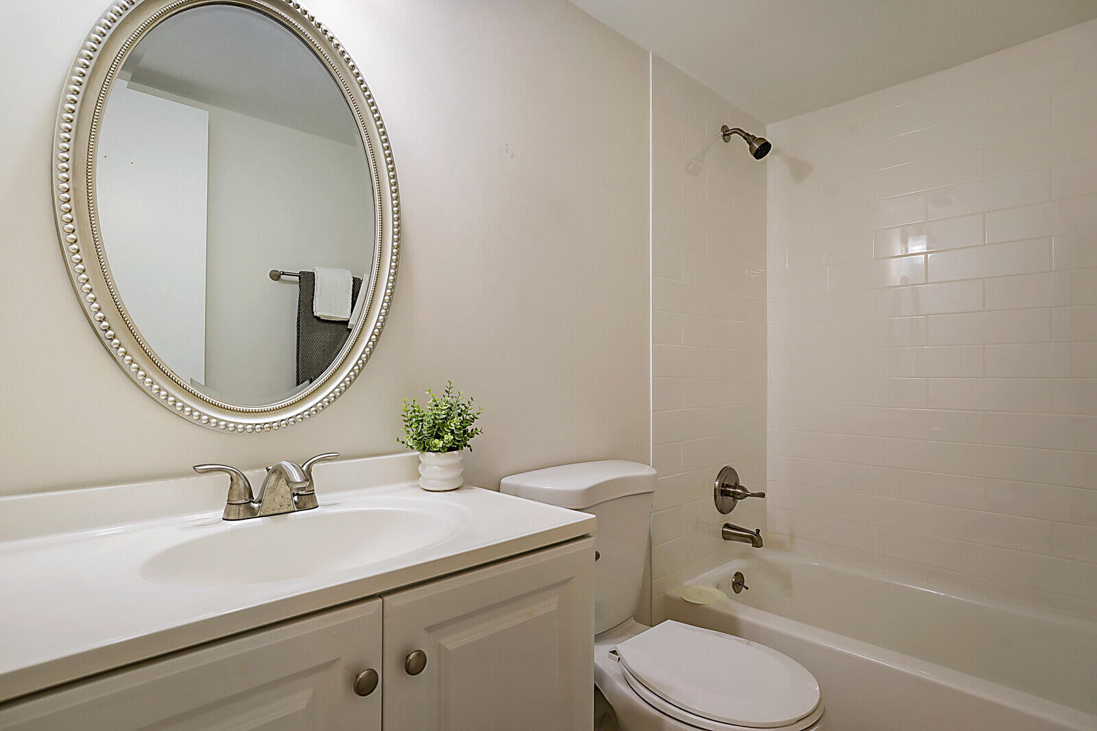 CHASEWOOD OF JUPITER CONDO - Residential Lease