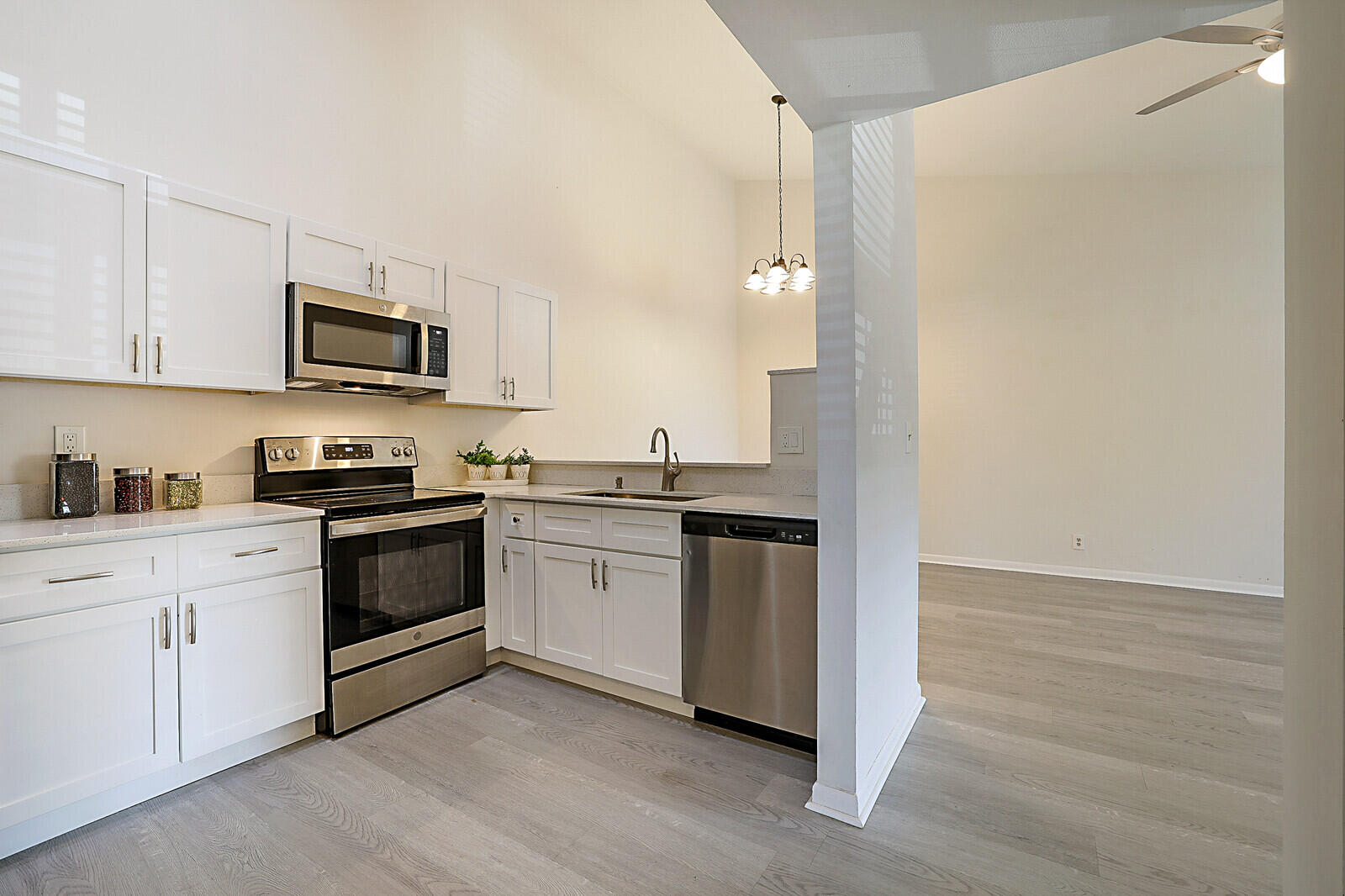 CHASEWOOD OF JUPITER CONDO - Residential Lease