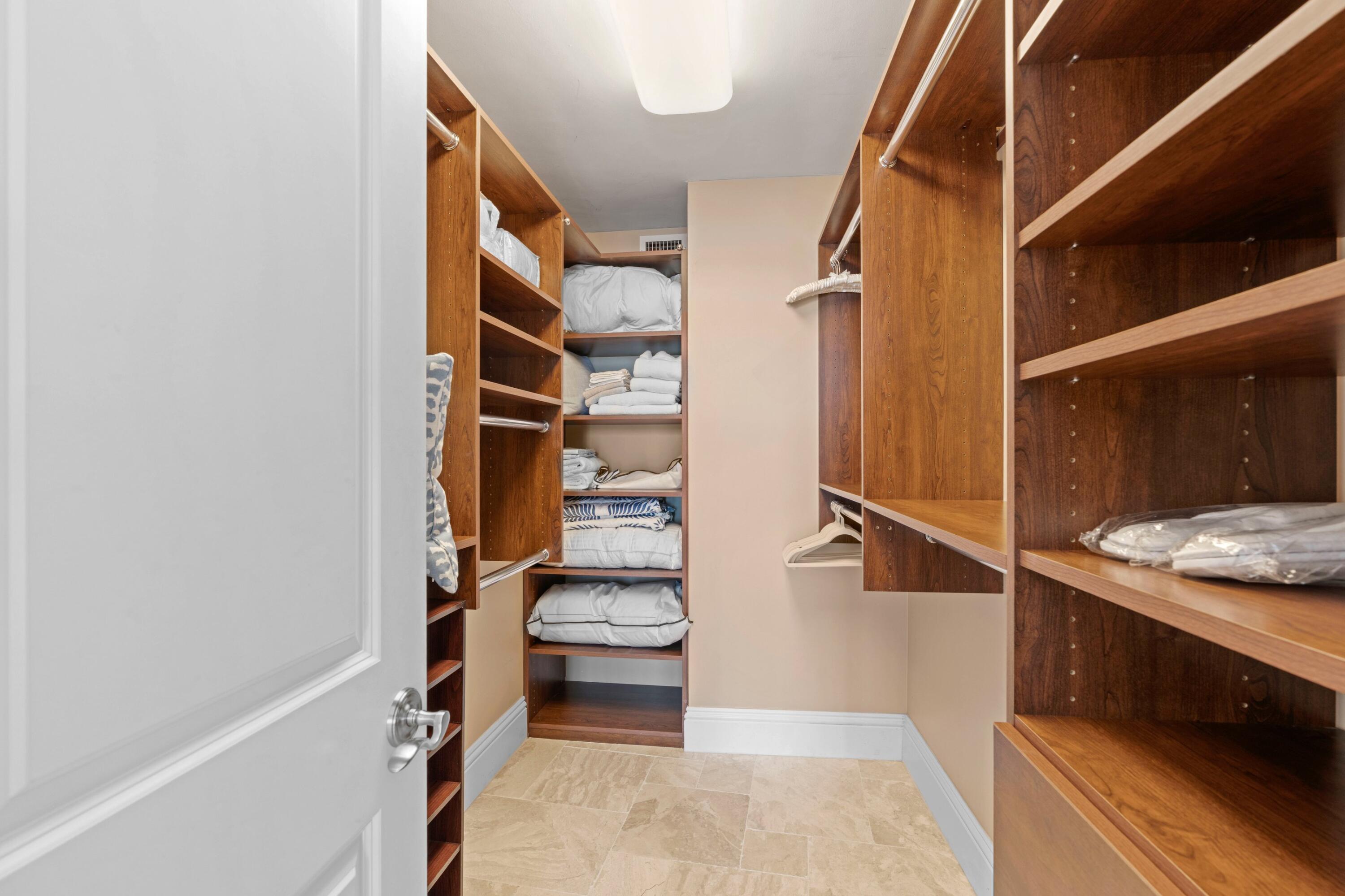 Trianon Condo - Residential