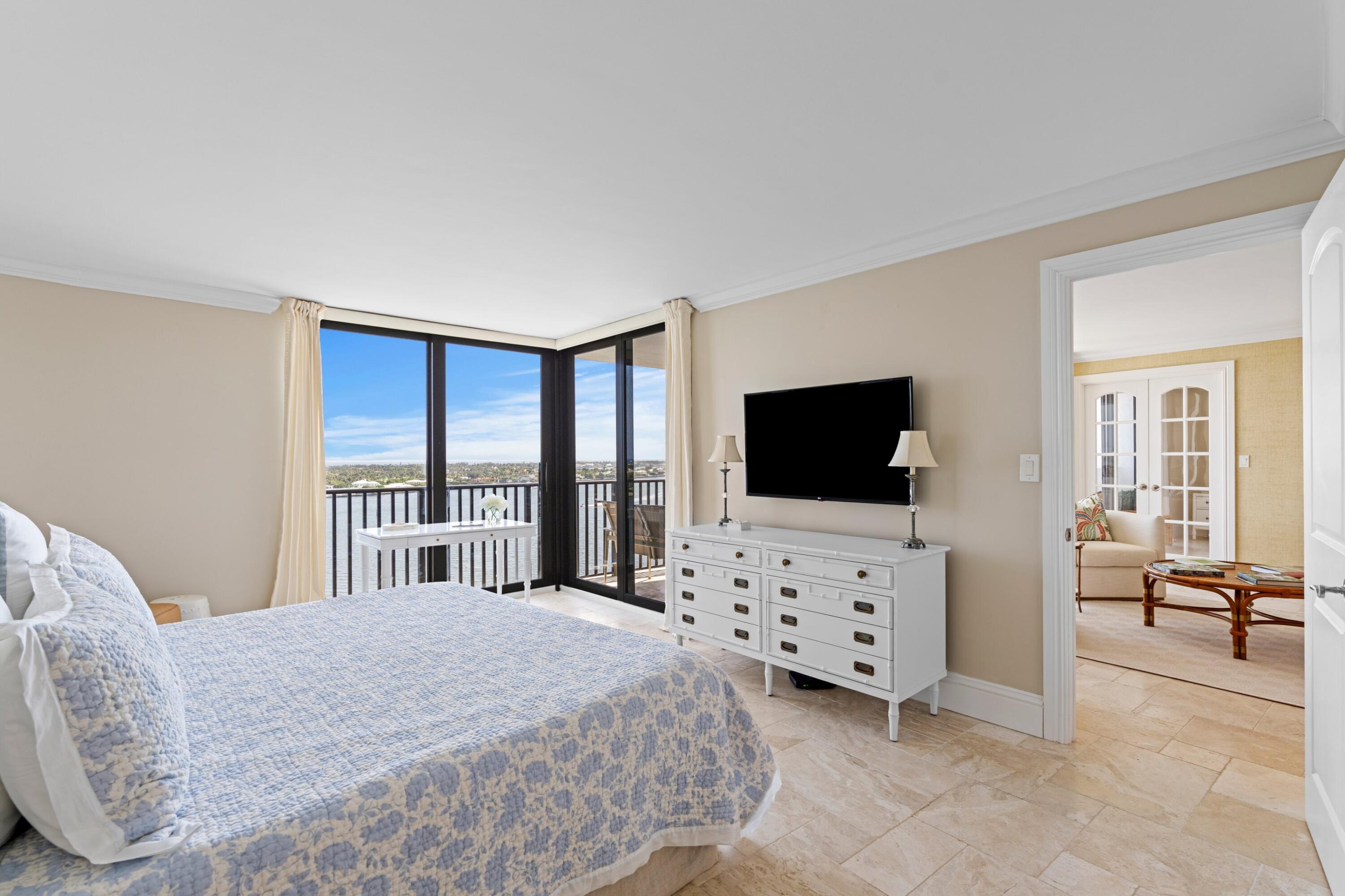 Trianon Condo - Residential