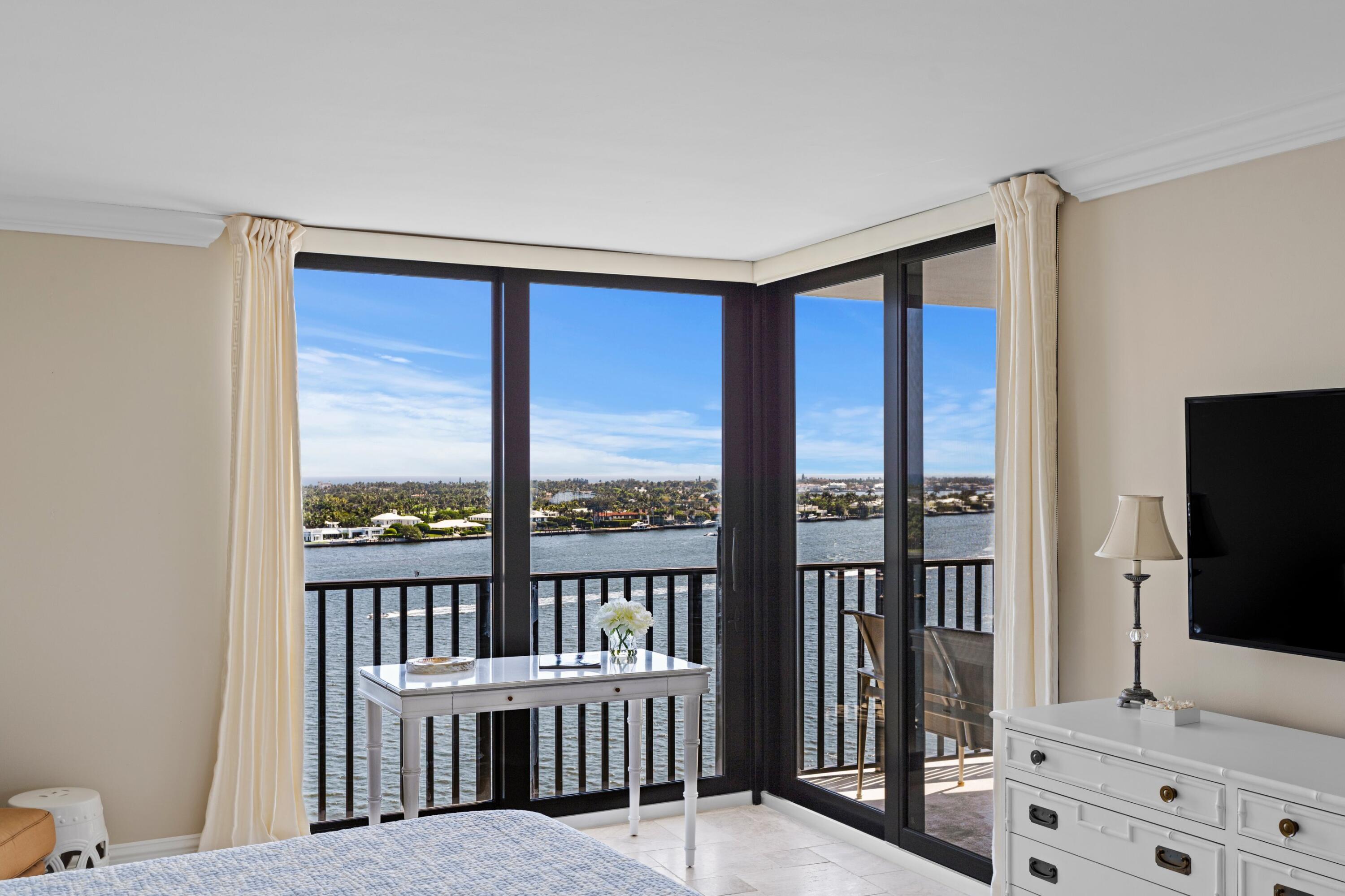 Trianon Condo - Residential