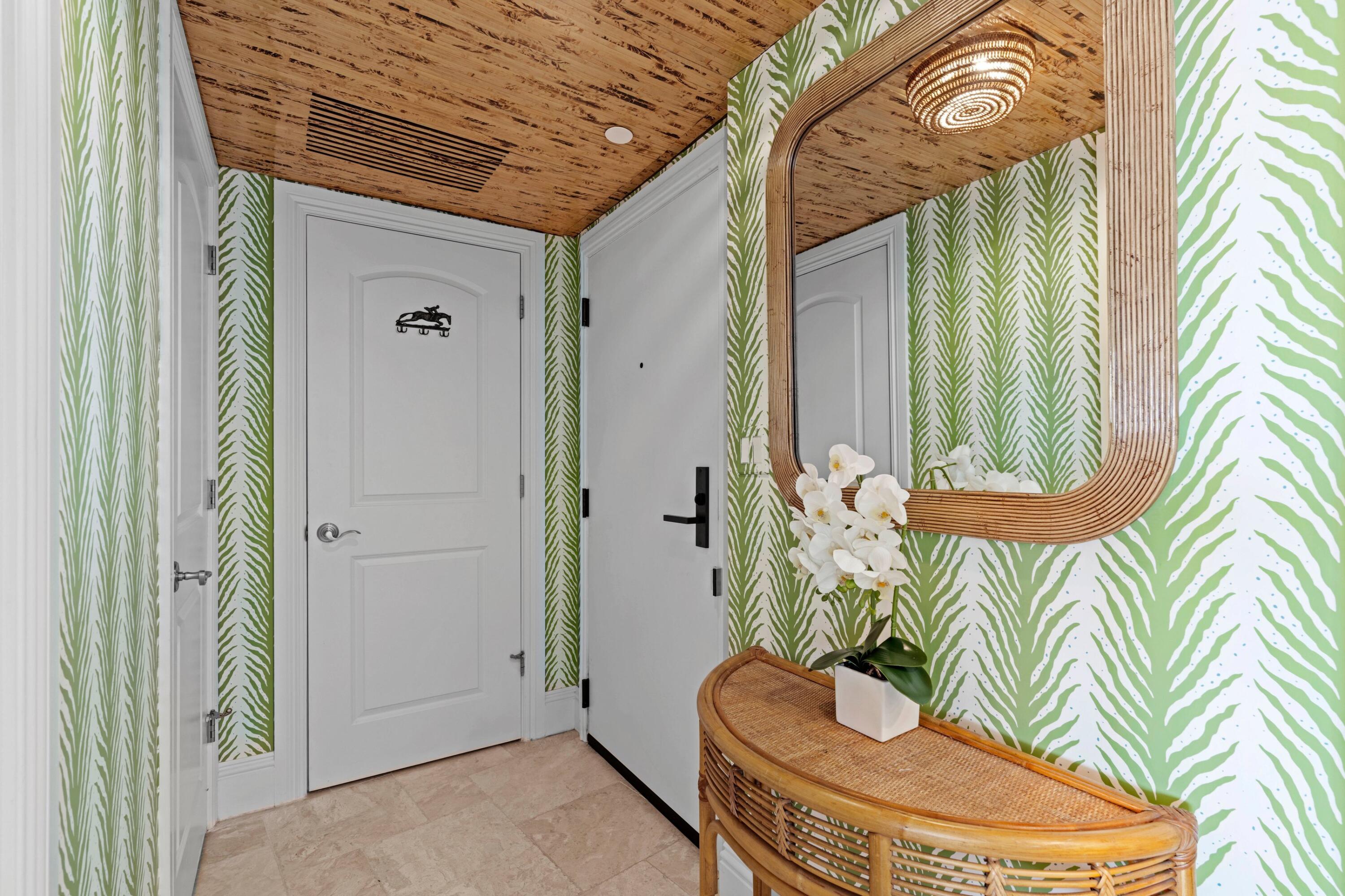 Trianon Condo - Residential