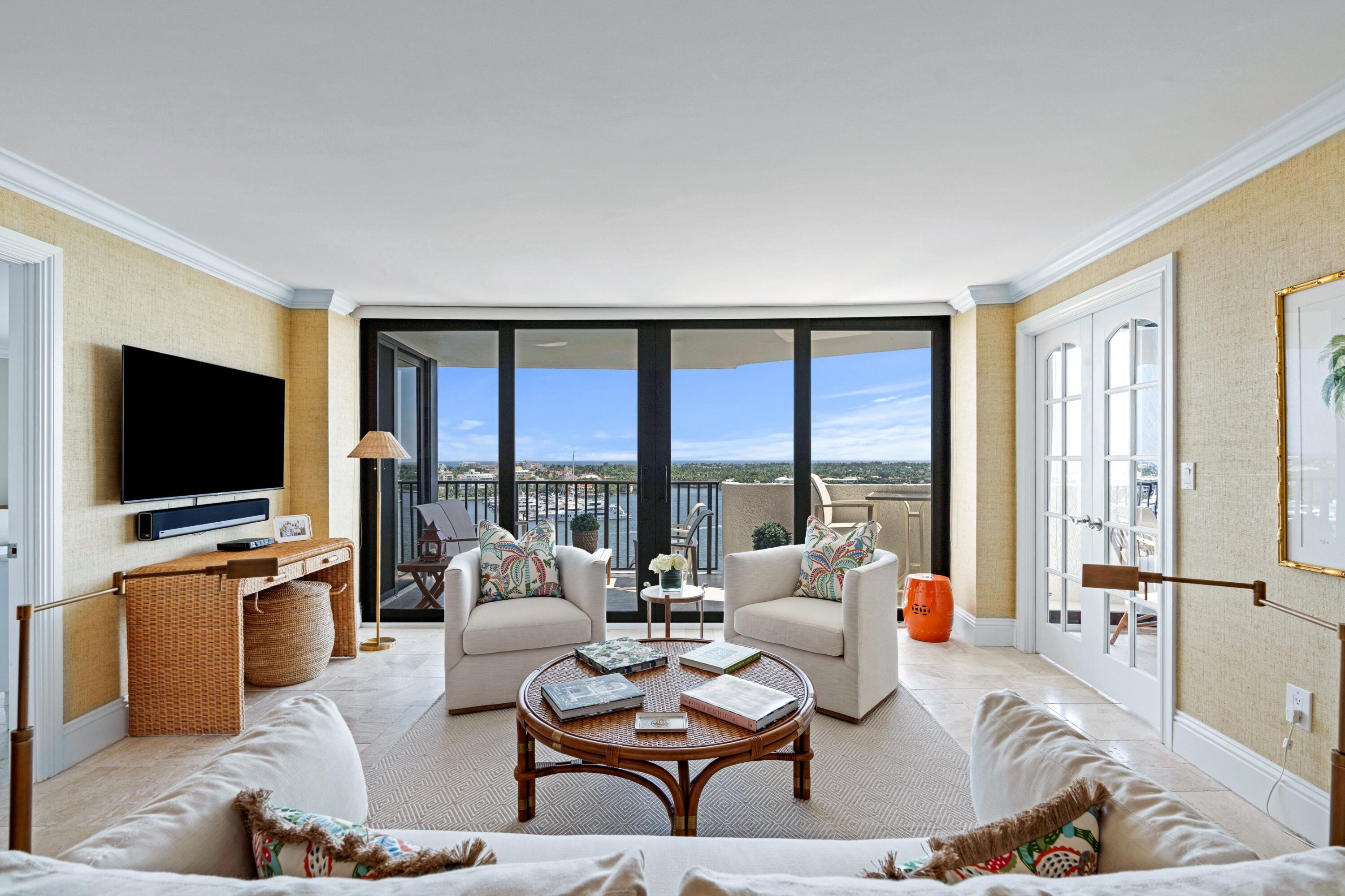 Trianon Condo - Residential