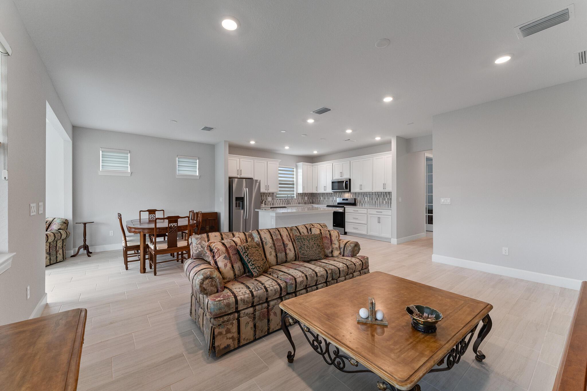 DEL WEBB AT TRADITION PLA - Residential