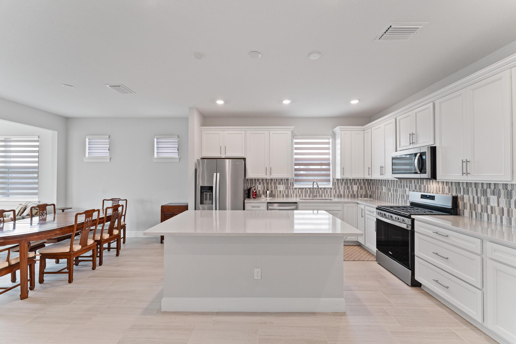 DEL WEBB AT TRADITION PLA - Residential