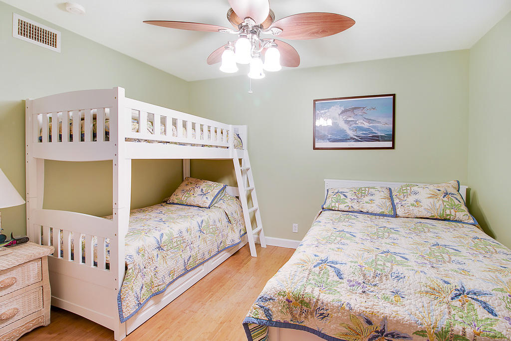 HAMPTON HOUSE CONDO - Residential