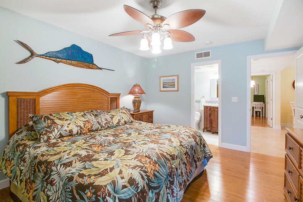 HAMPTON HOUSE CONDO - Residential