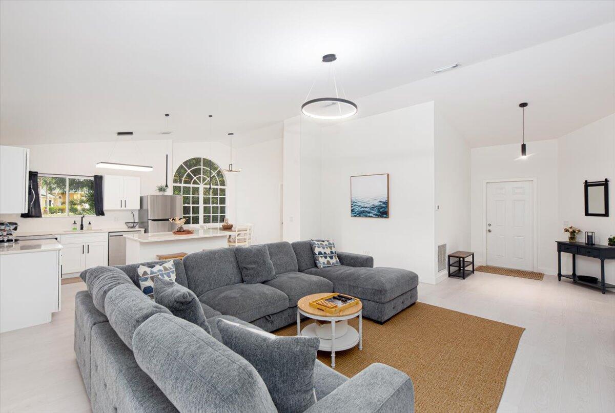 PORT ST LUCIE SECTION 40 - Residential