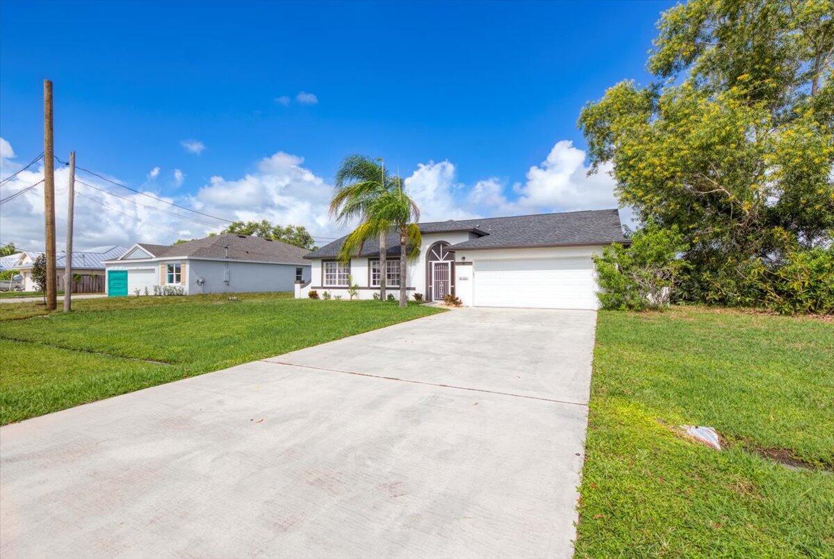 PORT ST LUCIE SECTION 40 - Residential