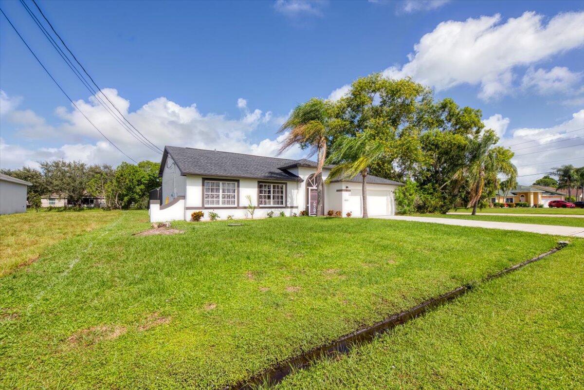 PORT ST LUCIE SECTION 40 - Residential