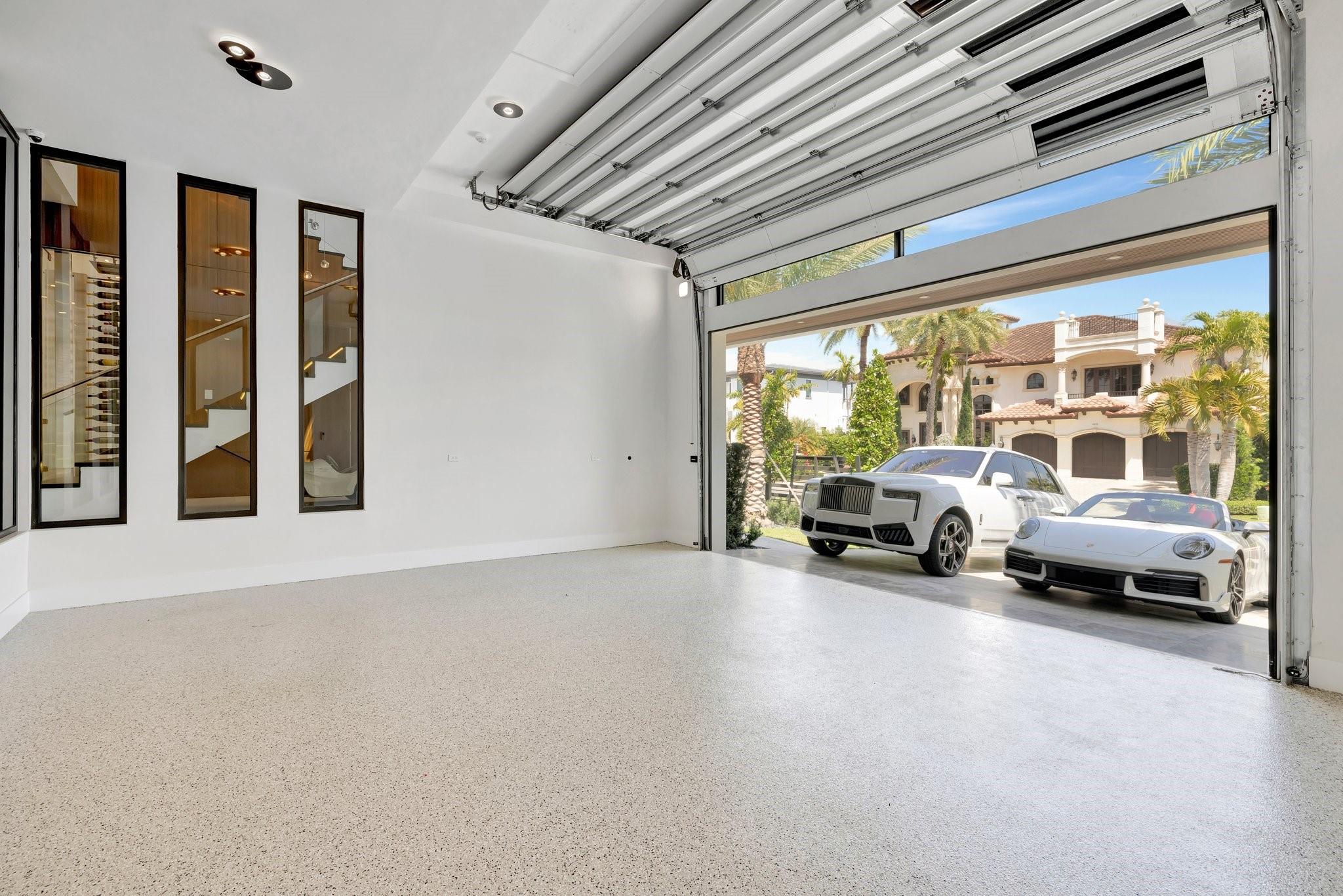 Las Olas - Residential