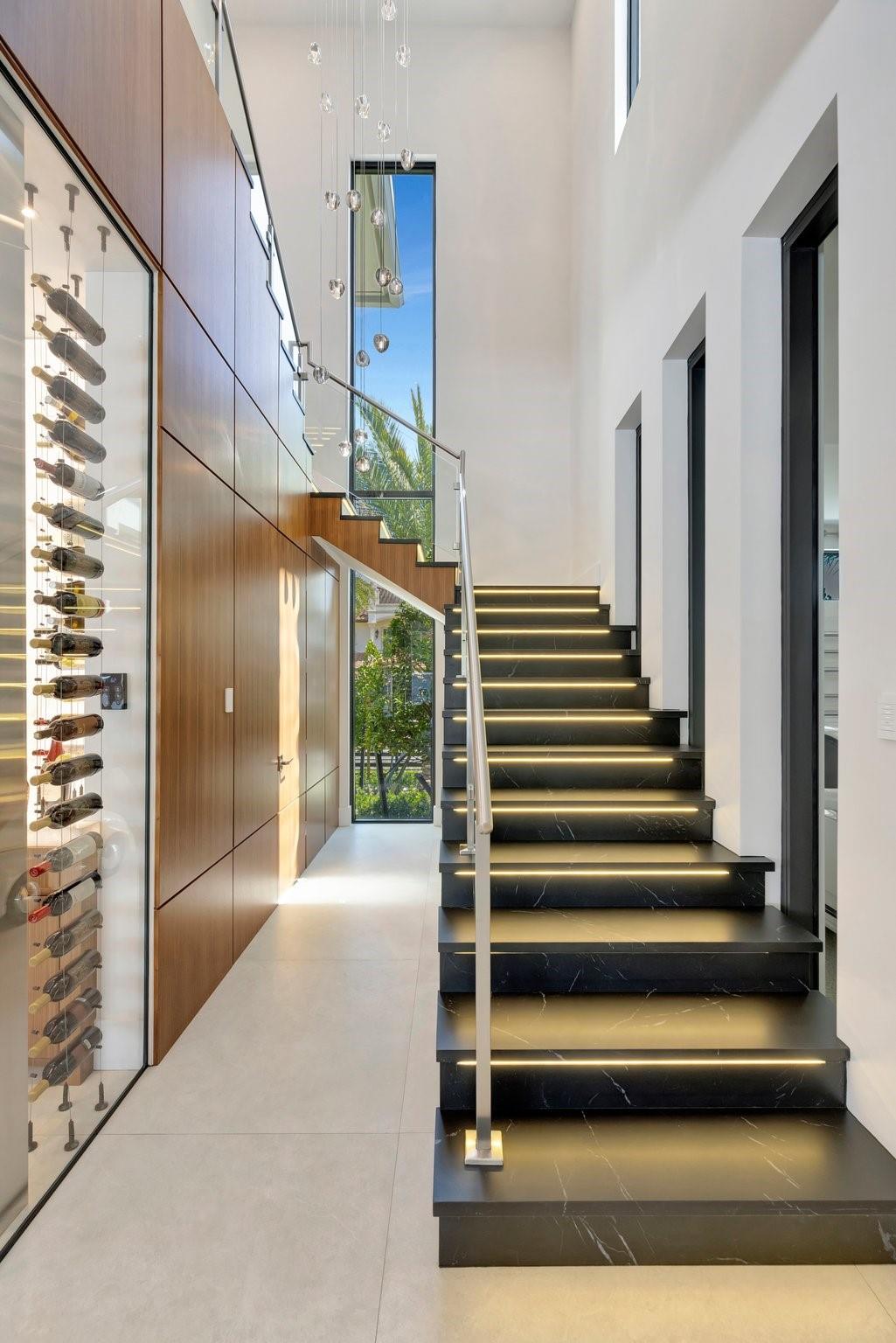 Las Olas - Residential