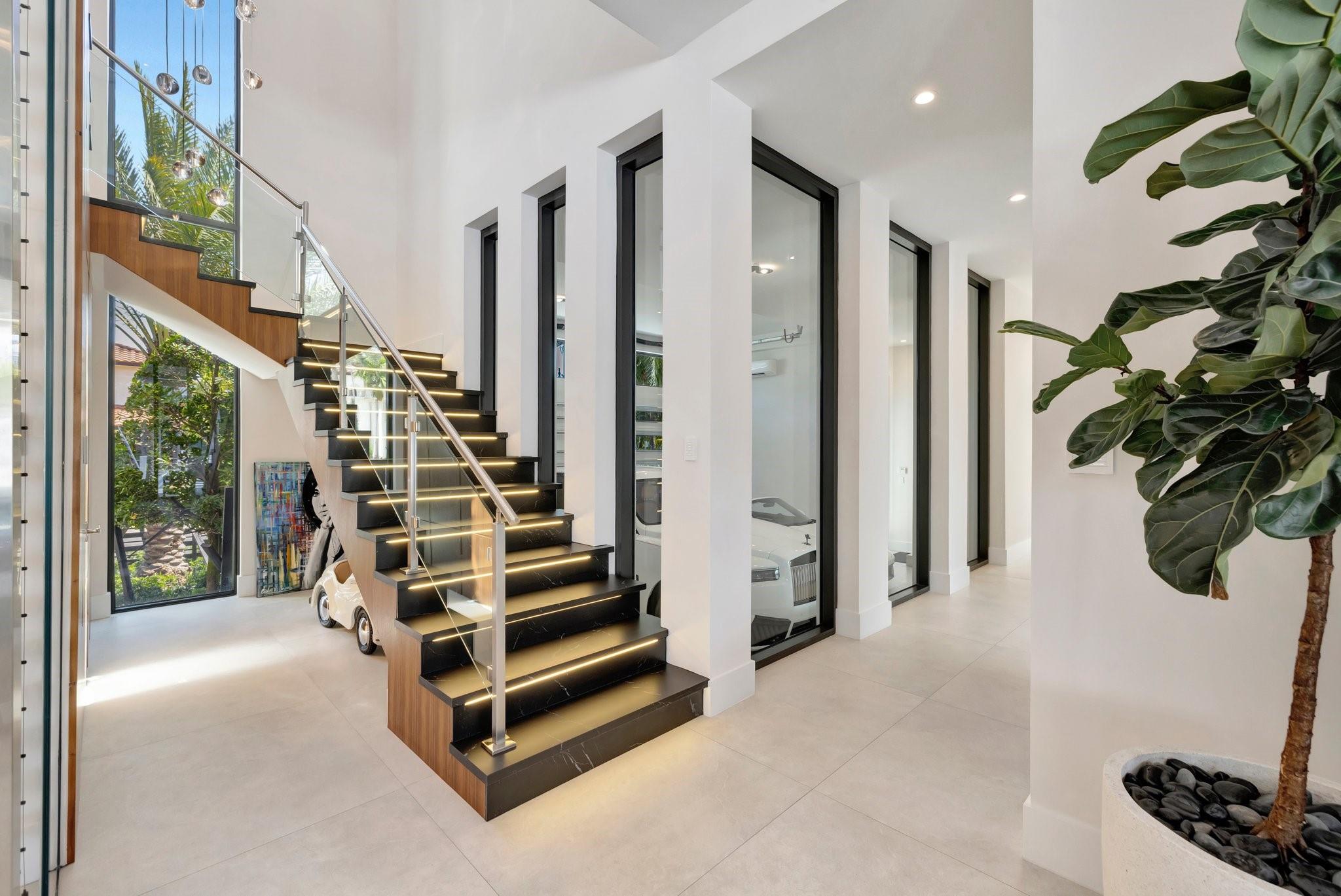 Las Olas - Residential