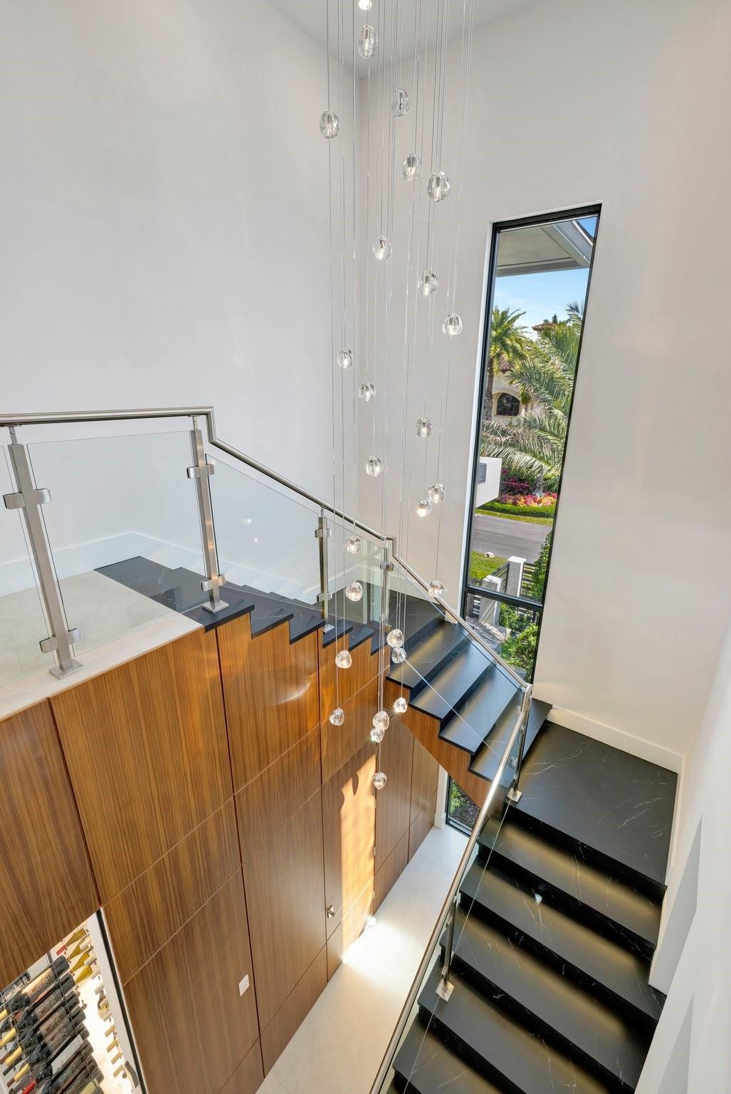 Las Olas - Residential
