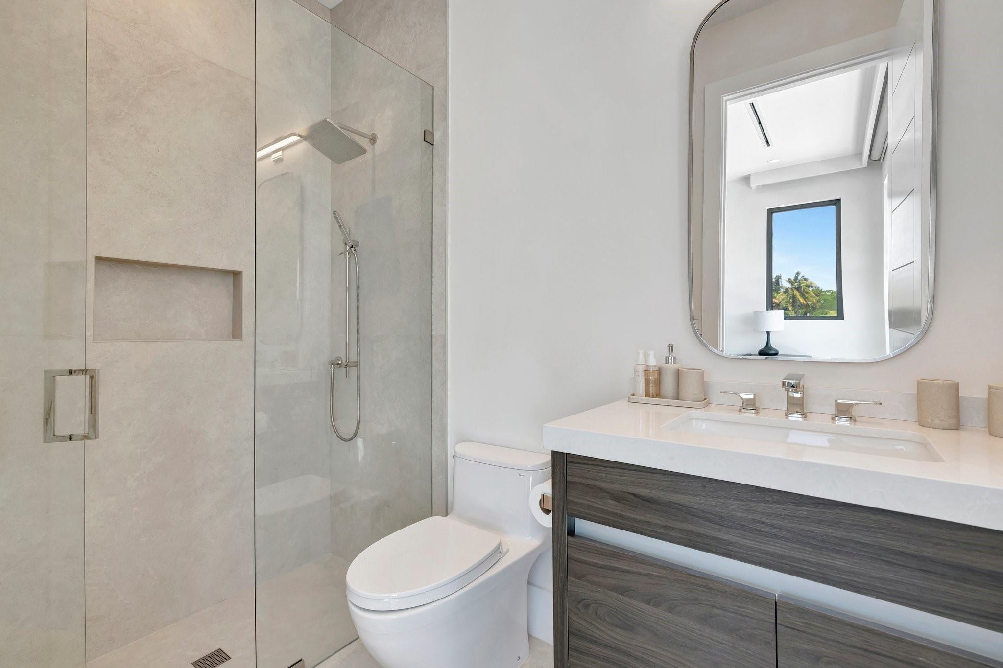 Las Olas - Residential