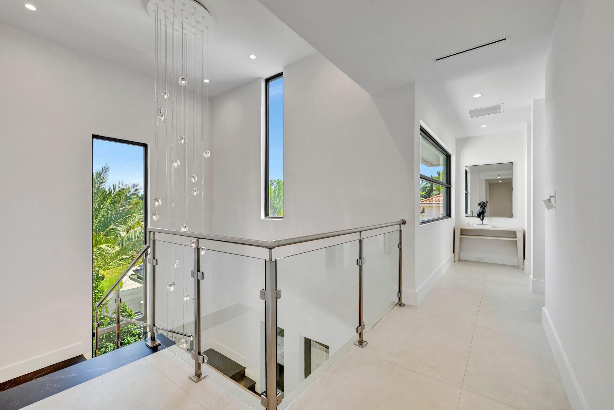 Las Olas - Residential