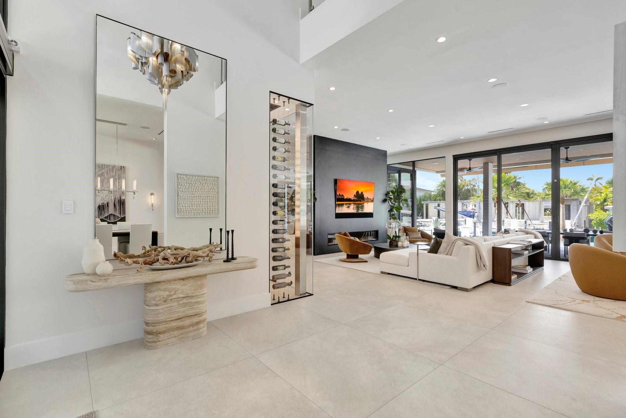 Las Olas - Residential
