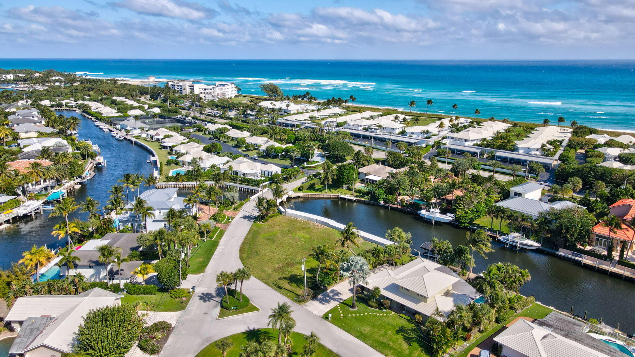 25 Sabal Island Drive