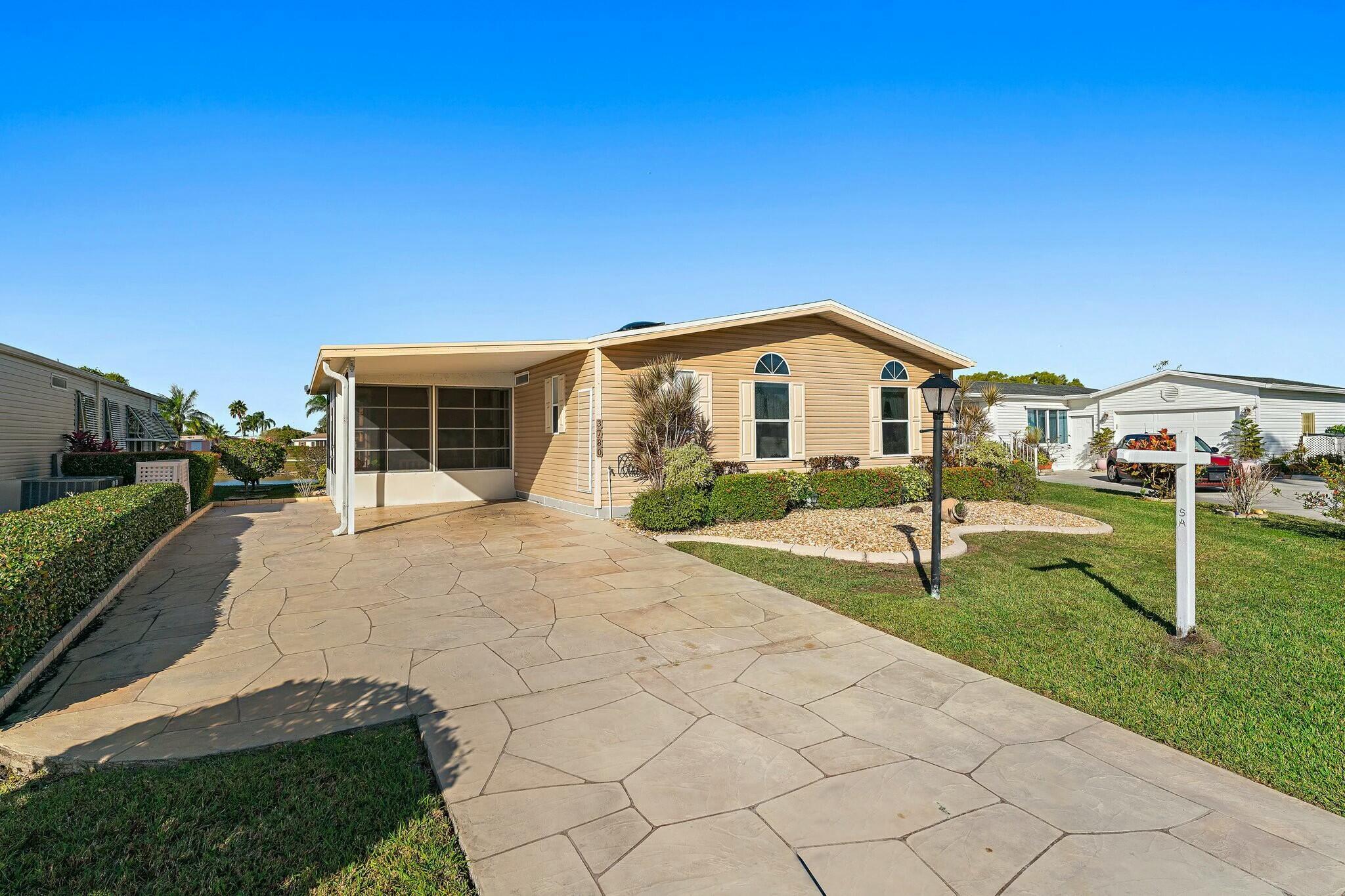 3780 Shadberry Court, Port St Lucie, FL, 34952/$269,900 2 3780 Shadberry Court