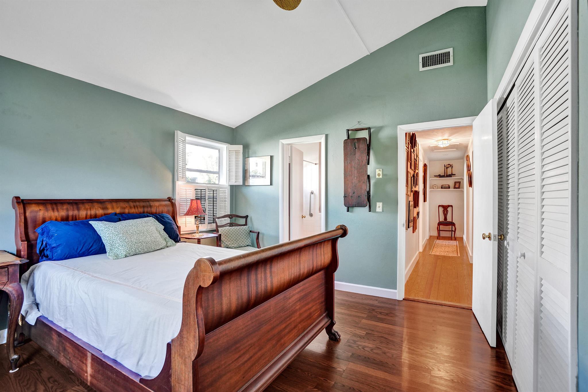15 NW 15th Street