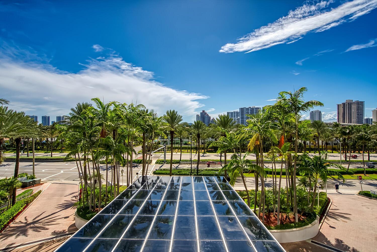 OCEAN THREE - Residential