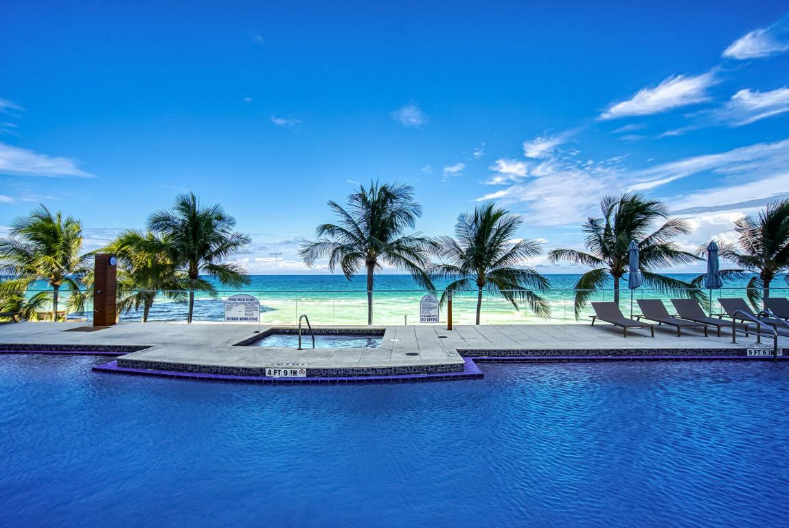 OCEAN THREE - Residential