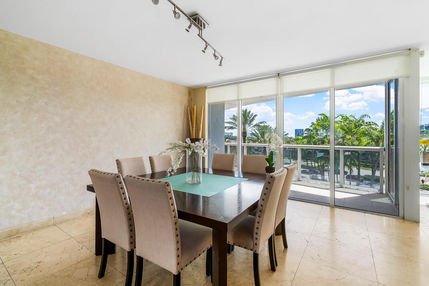OCEAN THREE - Residential