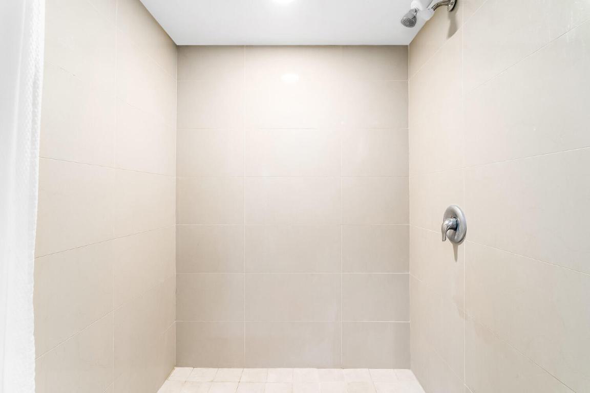 OCEAN THREE - Residential