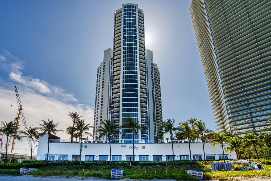 OCEAN THREE - Residential