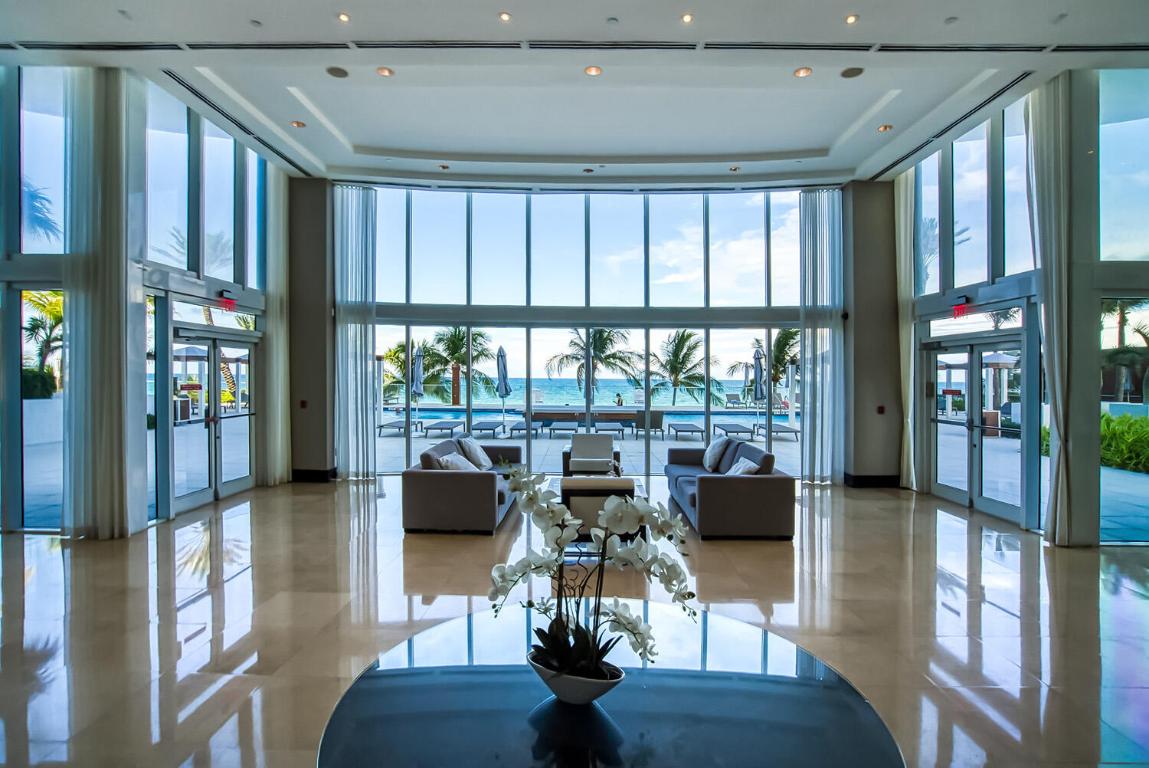 OCEAN THREE - Residential