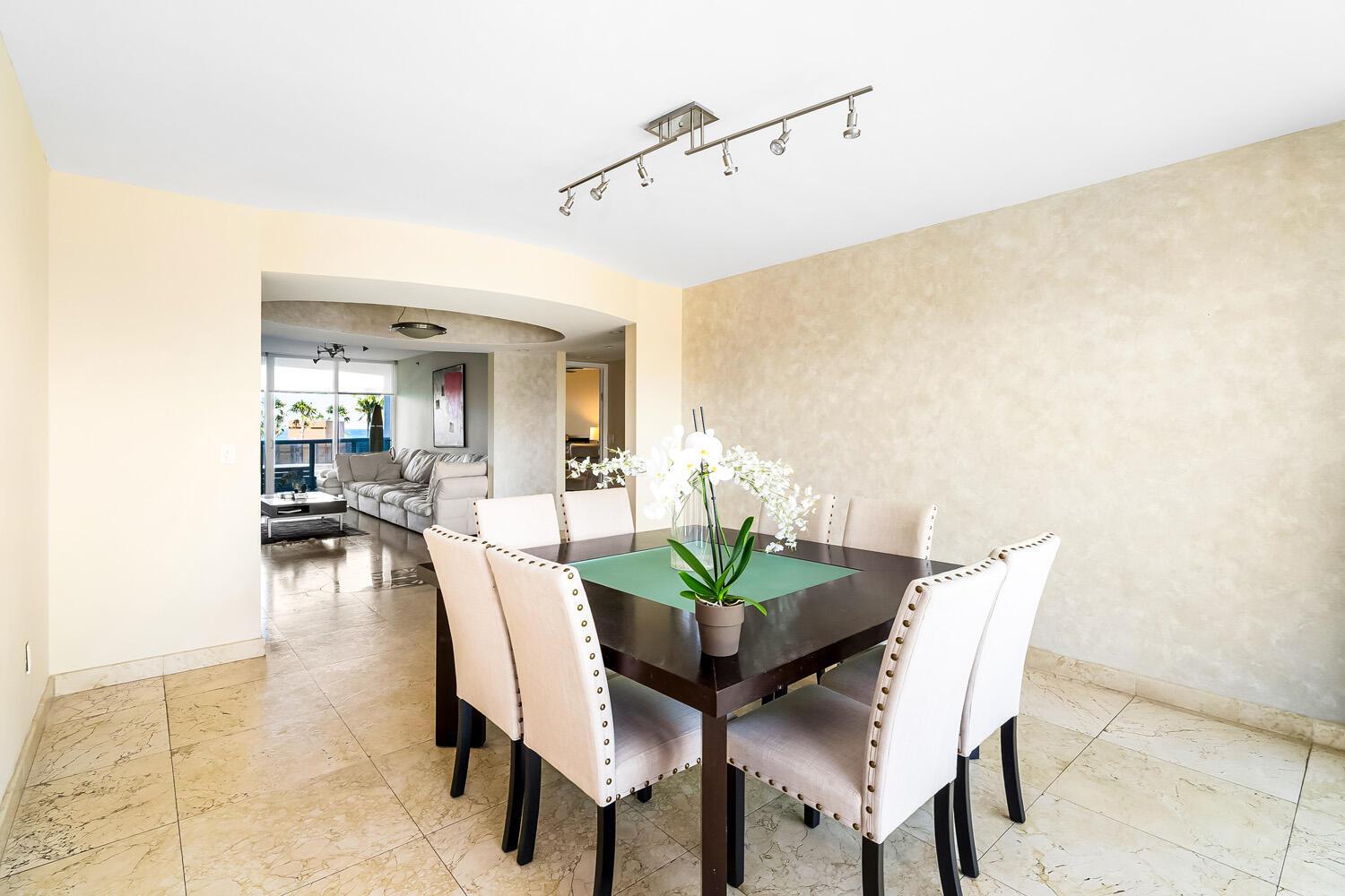 OCEAN THREE - Residential