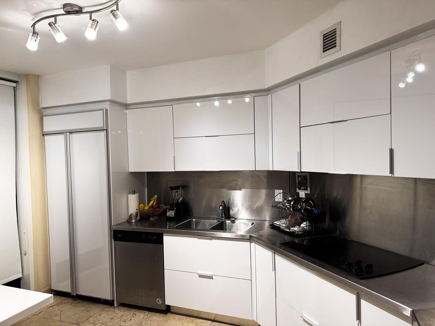 OCEAN THREE - Residential