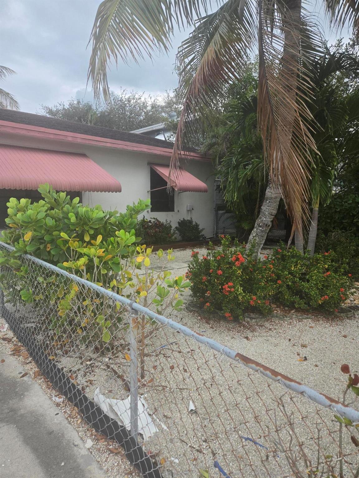 LAKE WORTH TOWN OF - Residential Lease