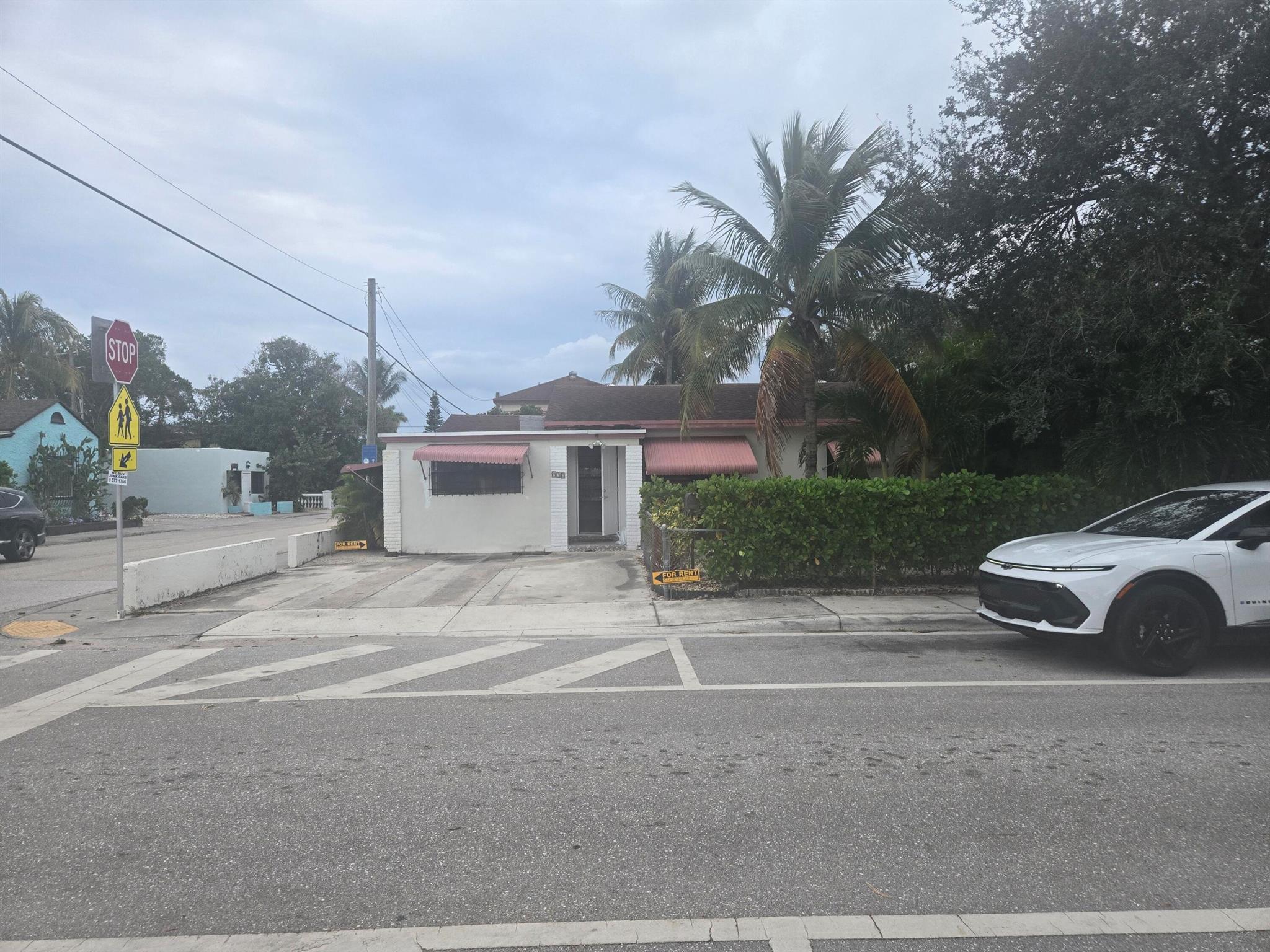 LAKE WORTH TOWN OF - Residential Lease