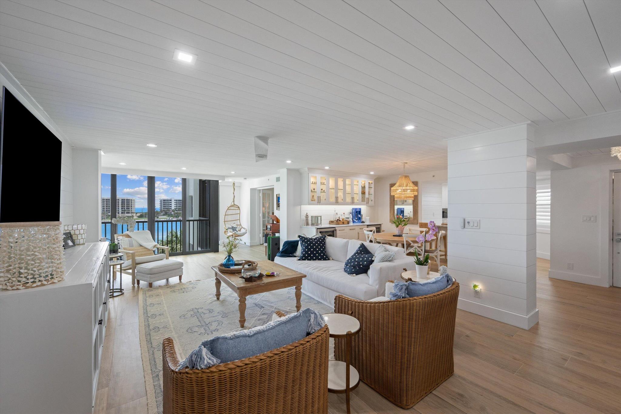 SANDPOINTE BAY CONDO - Residential