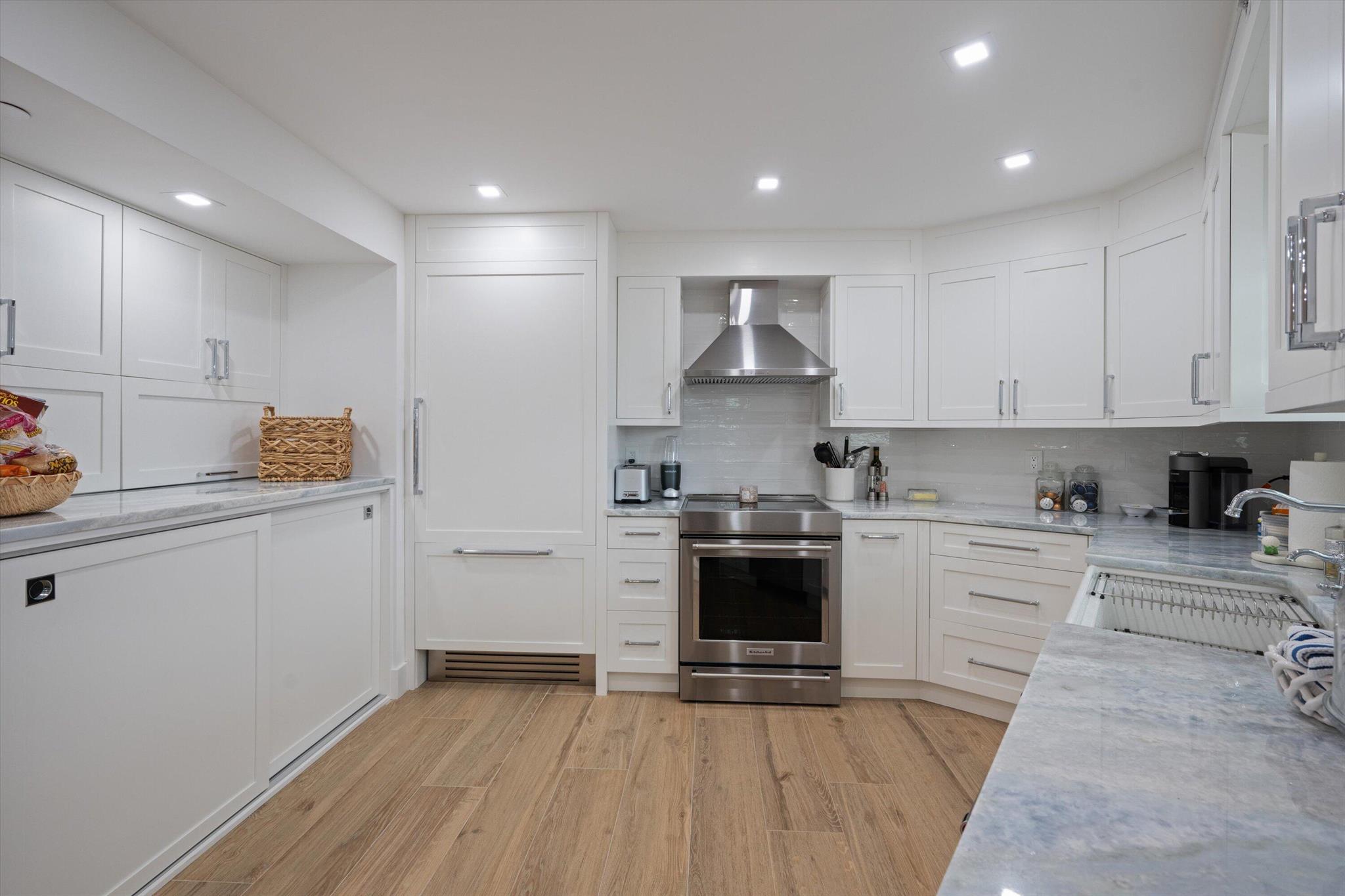 SANDPOINTE BAY CONDO - Residential