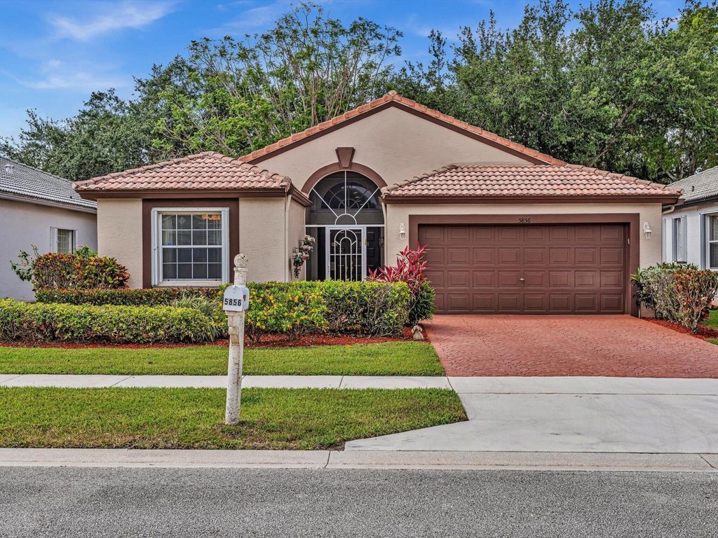 Photo of 5856 Seashell Terrace, Boynton Beach, FL 33437 (MLS # R11113529)