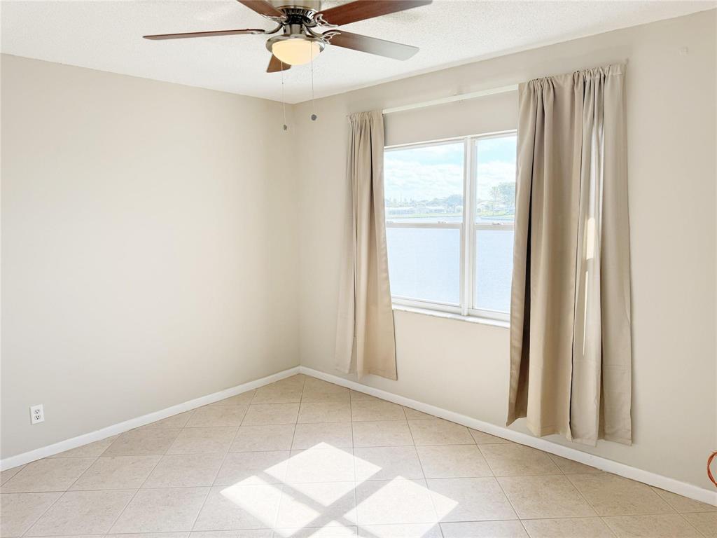 LEISUREVILLE LAKE CONDO - Residential Lease