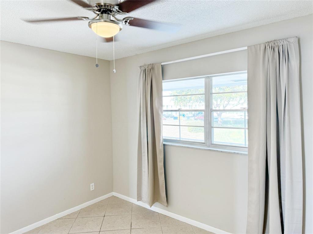LEISUREVILLE LAKE CONDO - Residential Lease