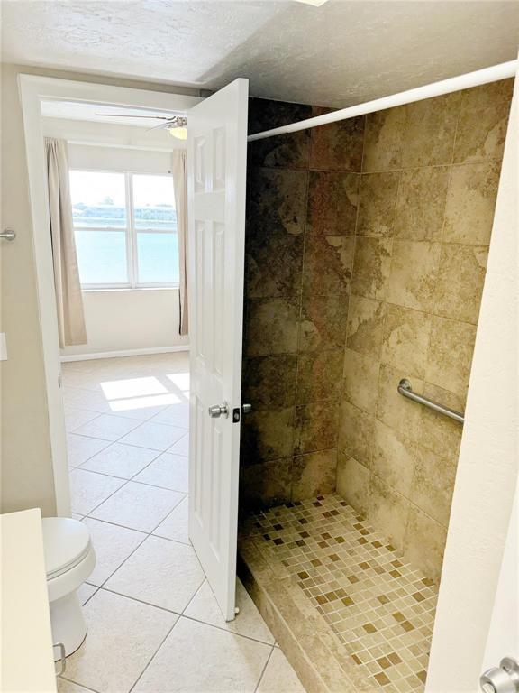 LEISUREVILLE LAKE CONDO - Residential Lease