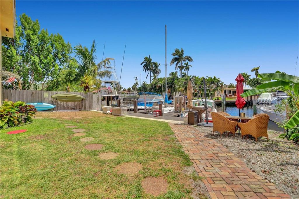 SANTA BARBARA SHORES - Residential Income