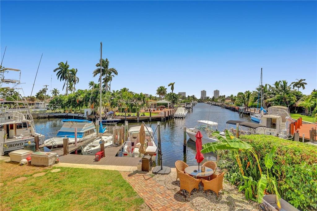 SANTA BARBARA SHORES - Residential Income