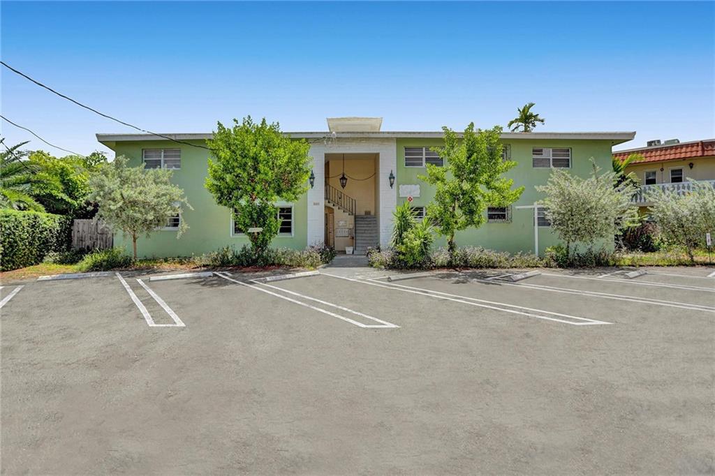 SANTA BARBARA SHORES - Residential Income