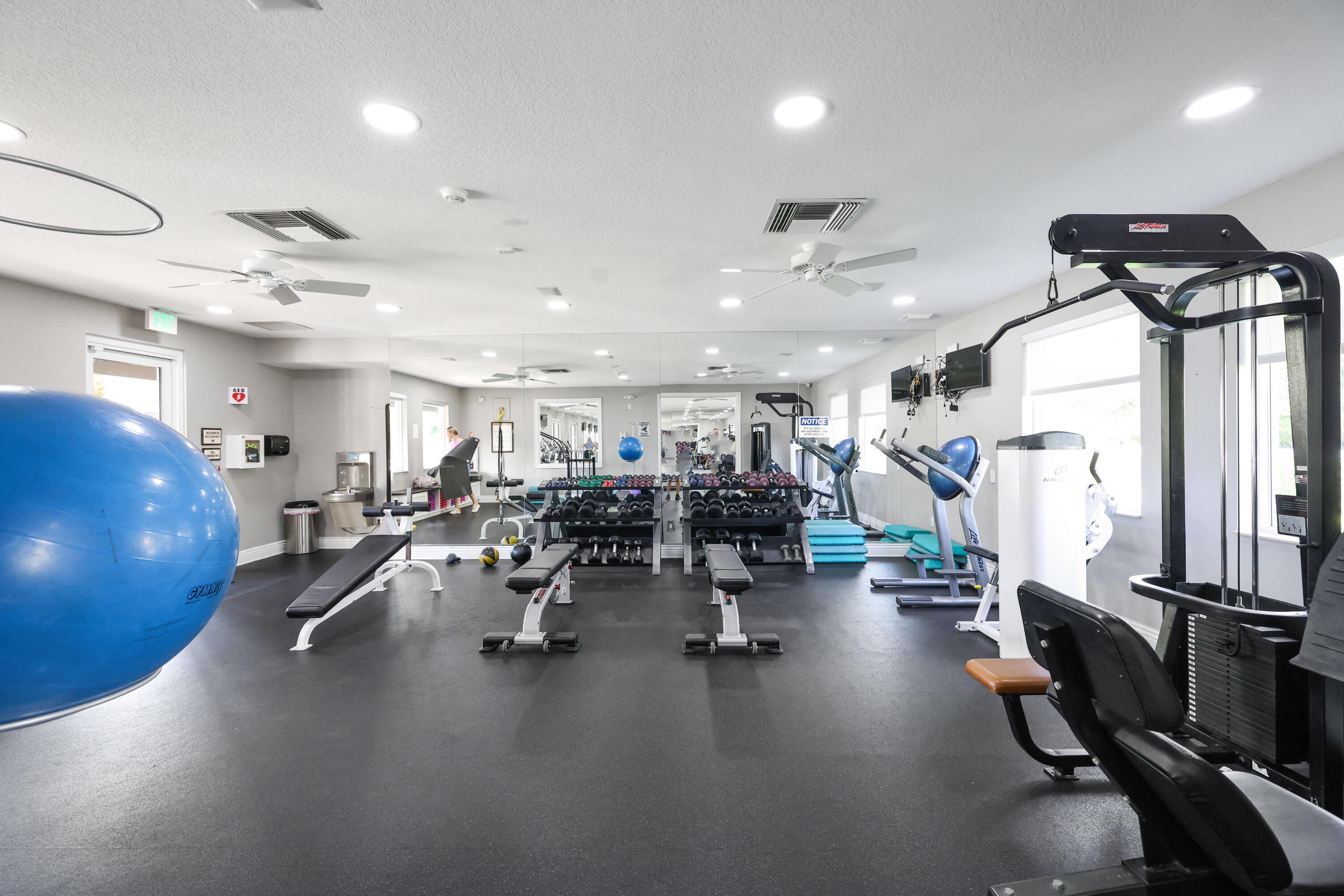 SATURNIA - Residential