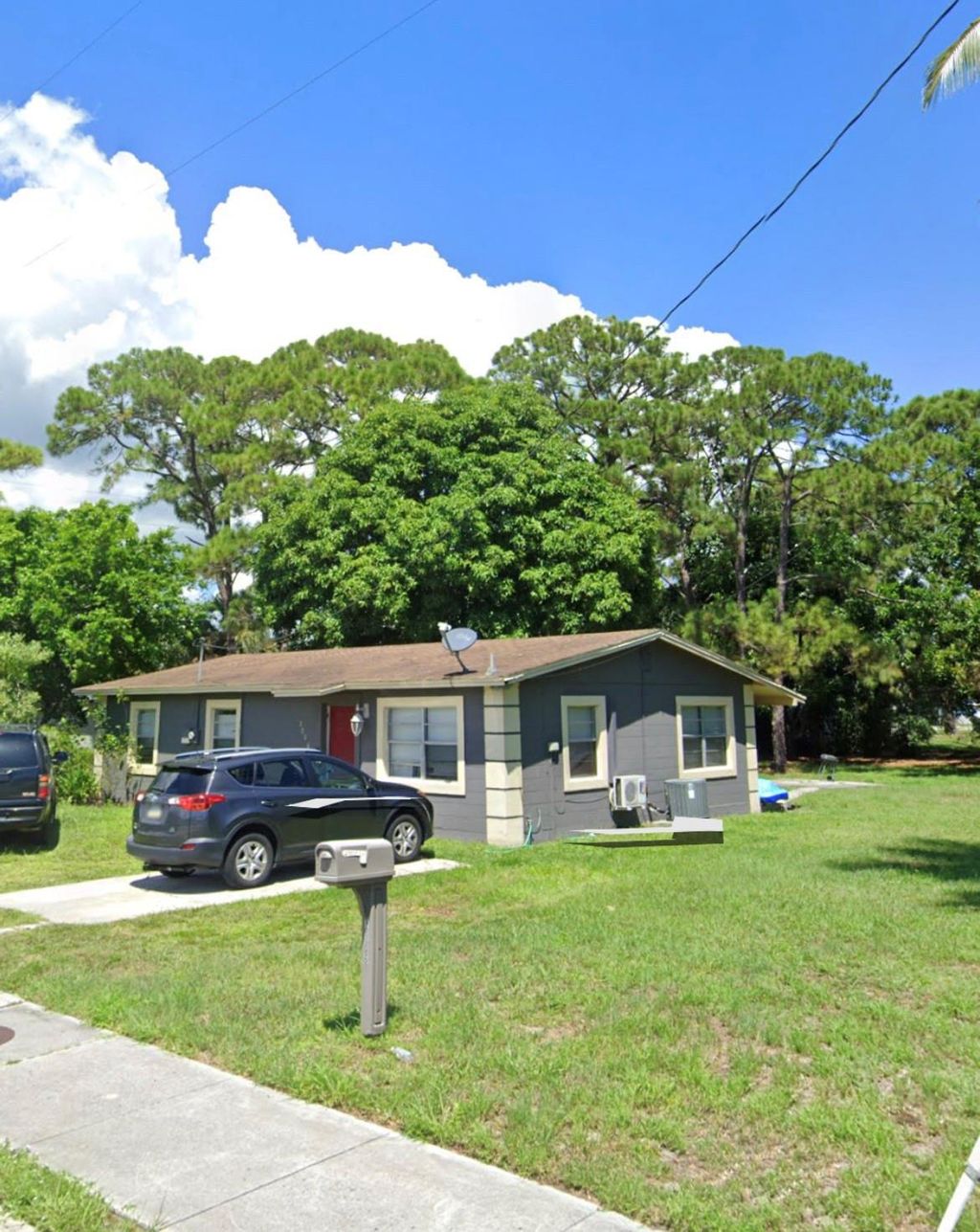 Photo of 2806 Avenue F, Fort Pierce, FL 34947 (MLS # F10402854)